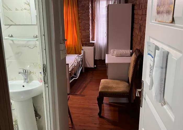 Near Taksim Square * 伊斯坦布尔